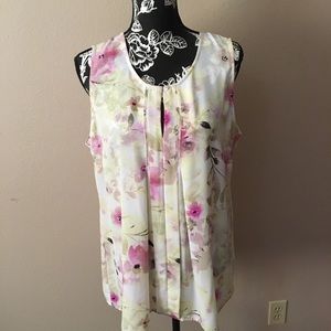 🎁2/$12 LG ROSE + OLIVE KEY HOLE FRONT PLEATED PINK & YELLOW FLORAL TANK